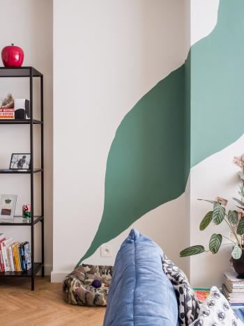 Creëer een onverwacht effect in de woonkamer met kleurrijke vormen