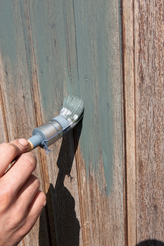 Houten ramen en deuren schilderen: verweerd hout